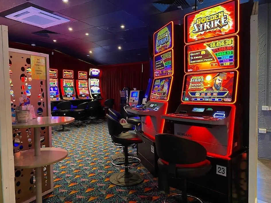Coal N Cattle Hotel Motel Moura